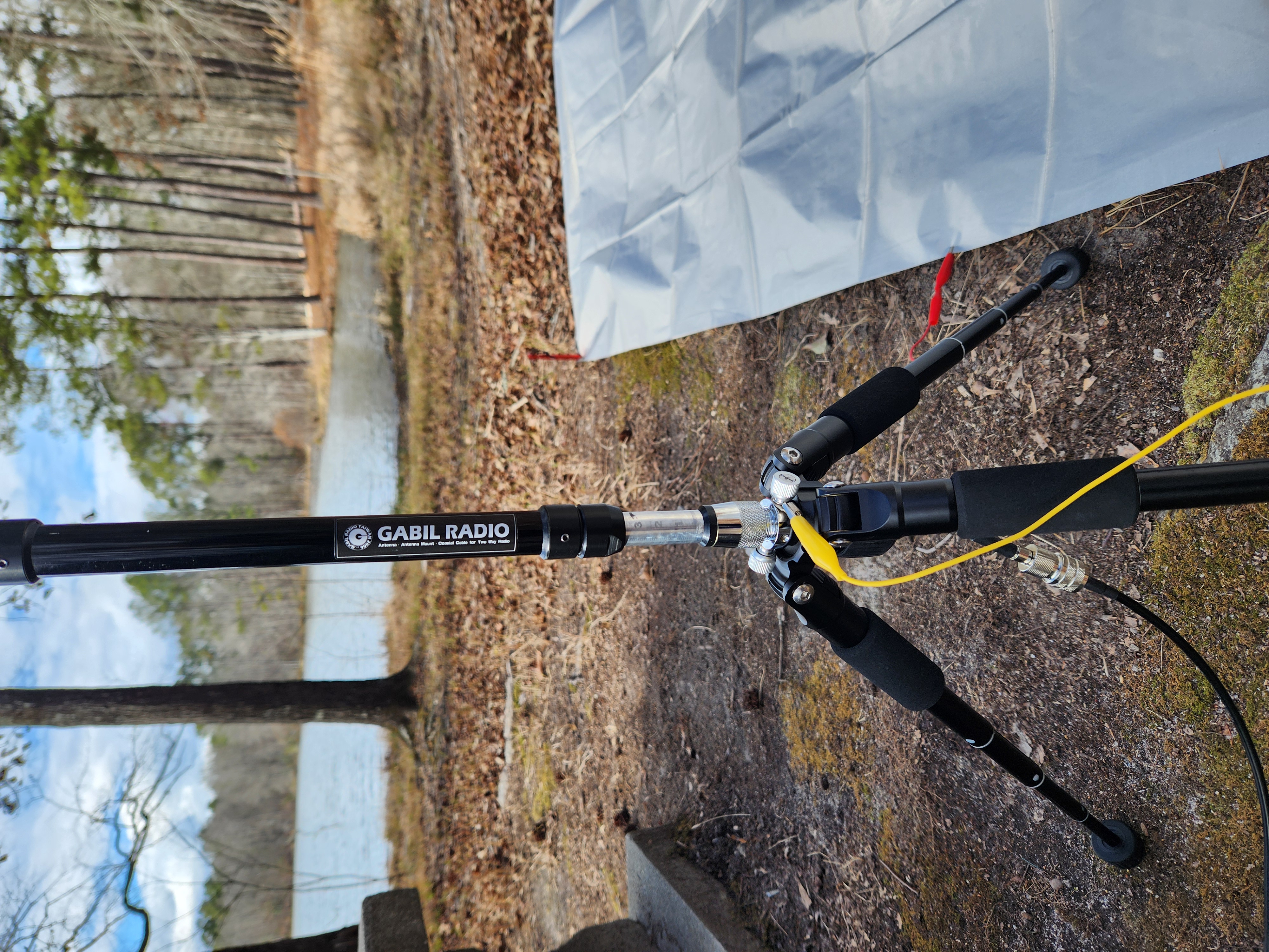 Closeup of GABIL GRA-7350T vertical antenna
